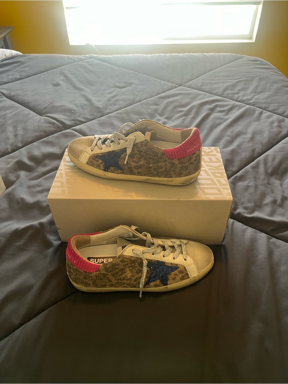 Golden Goose Leopard Print Sneakers with Blue Star and Pink Heel - Picture 4 of 4